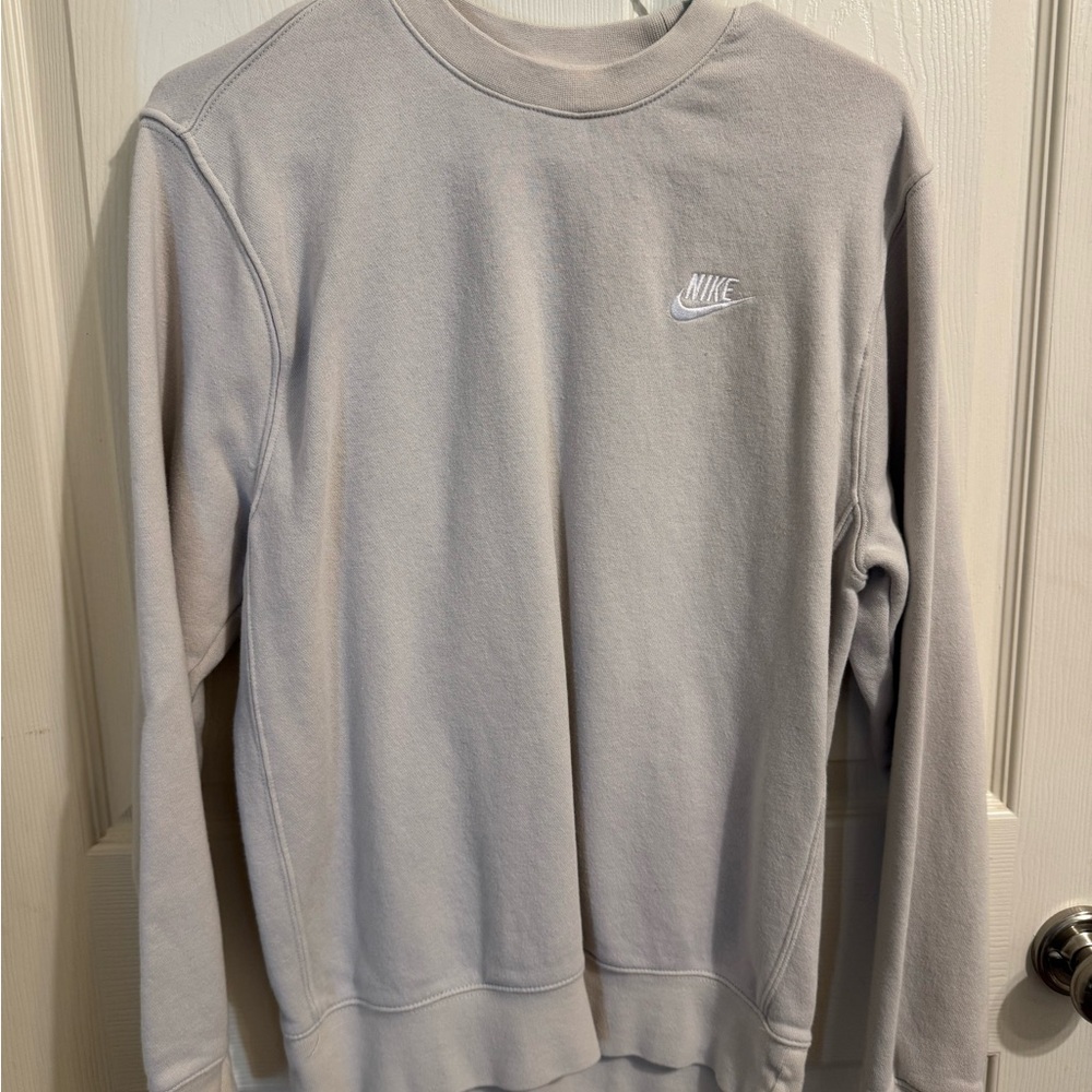 Nike Men's beige Crewneck Sweater
